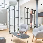 Design Loft Near Montmartre