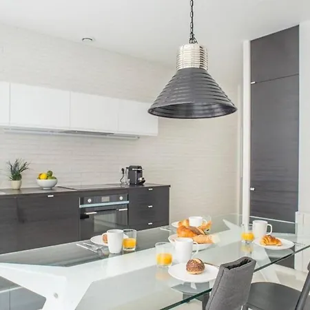 Design Loft Near Montmartre * Paris