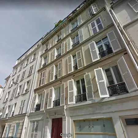 Design Loft Near Montmartre *